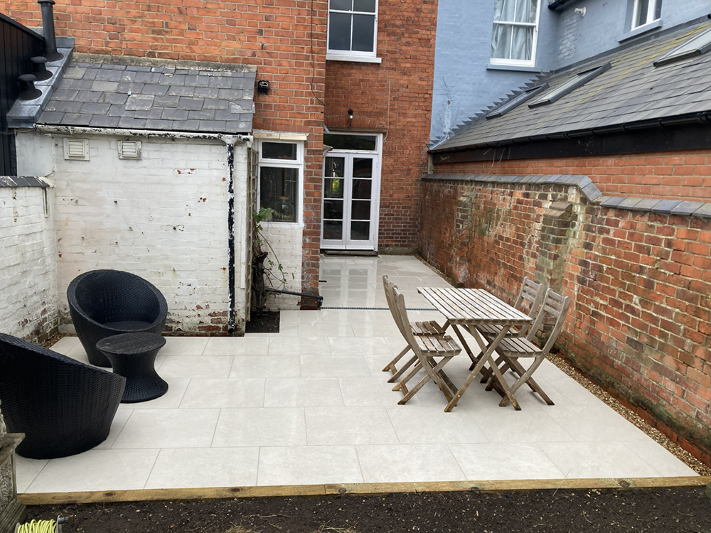 Finished courtyard porcelain patio area in Henley-on-Thames